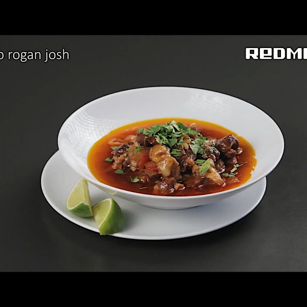 Lamb rogan josh in the Pressure Multi cooker REDMOND RMC-M110E Sharpen 1800x1500